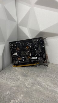 Evga NVIDIA GTX 1050 - 2
