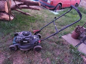 Benzínová sekačka Parkside s motorem Briggs&Stratton. - 2