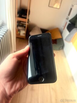 iPhone SE 2020 - 2