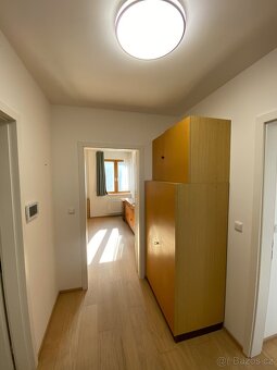 Skříně zdarma - za odvoz - 2