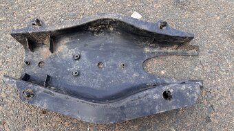 Kryt ramena Mercedes E w212 kombi - 2