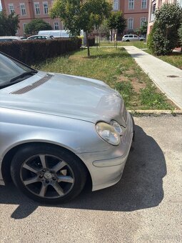 Mercedes Benz c180K benzín, manuál 6 - 2