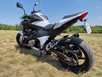 Kawasaki Z800E – 78 kW – bílá perleť + LeoVince – TOP stav - 2