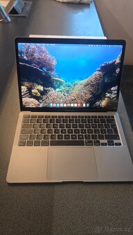 MacBook Air M1 (2020), 8GB / 256GB – perfektní stav, komplet - 2