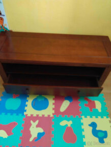 Televizní stolek - 2