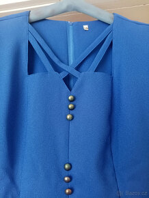 Světle modré šaty - 2