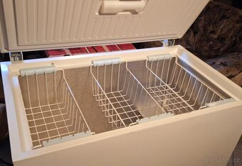 Mrazák ELECTROLUX 300 litrů A+ - 2