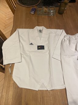 Dobok Taekwondo - 2