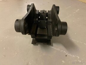 Mechanický rychloupínač pro minibagry - 2