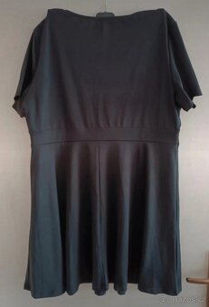 Krátké černé šaty vel 50 - 2
