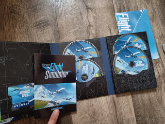 Flight simulator 2020 - originální balení - box s návodem - 2