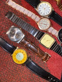 Rúzné hodinky - cena za všechny - 2