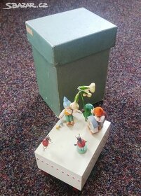 Starožitná dětská hrací skříňka - 2