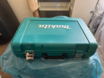 Makita 6842 elektrický šroubovák se zásobníkem - 2