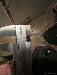 Prodam pneu na 120 na vozík mám tři kusy - 2