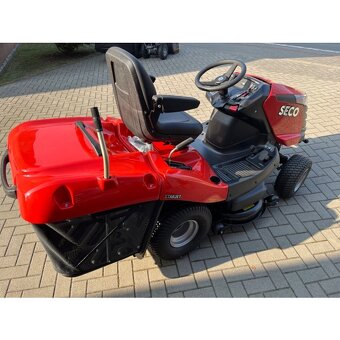 Traktor SECO Starjet P3 - 2