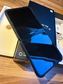 Xiaomi MIX FLIP NOVÝ - 2