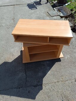Stolek pod tv - 2