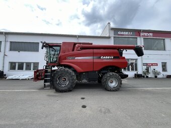 Sklízecí mlátička Case IH AF7230 - 2