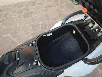 Yamaha T-Max 530 r.v. 2015 LED - 2