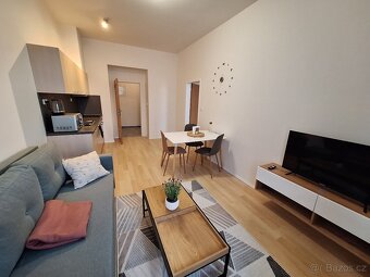 Byt 2+kk (50m2), Praha Vysočany - ulice Spojovací - 2