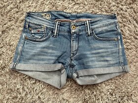 Nové dámské džínové kraťasy Tommy Hilfiger 25 - 2