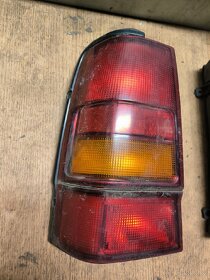Mazda 626 GW 1988-1992 combi-zadní světla+blinkry - 2