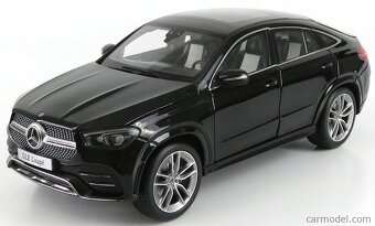 1:18 Mercedes Benz black - 2