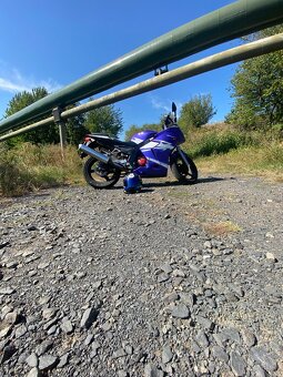 Prodám nepojízdnou motorku Daelim Roadwin 125R (2008, 10,9 k - 2