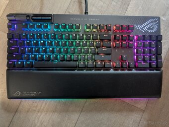 Prodám ASUS ROG Strix Flare II - 2