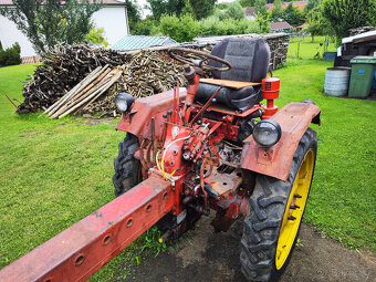 Traktor RS-09, dvouválec, nepojízdný - 2