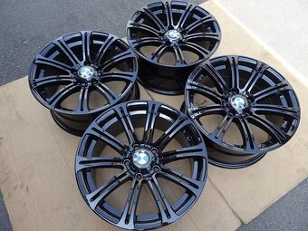 Alu disky černé pro BMW, 17", 5x120, ET 34, šířka 8J - 2