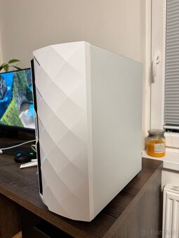Výkonný herní PC - AMD Ryzen 5, RX 560, 16GB RAM, SSD+HDD - 2