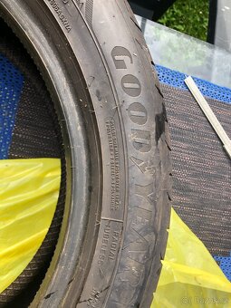Pneu Good Year 225/50/17 - 98W - 7mm - 2