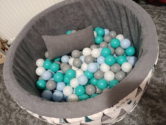 Suchý bazén s míčky - 2
