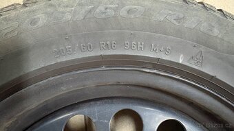 Zimní pneu s disky 205/60/16 - 2
