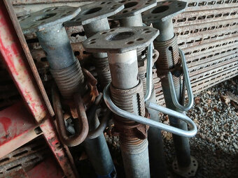 Stropní podpěry, stavební stojky d.max.150 cm - 2