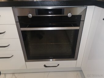 Vestavná trouba AEG Bce455350m - 2