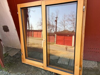 Dřevěné okno s rámem dřevěným - 2