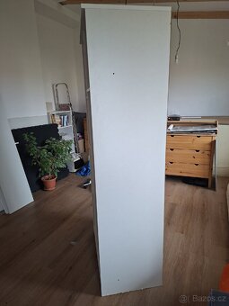 Šatní skříň - 2