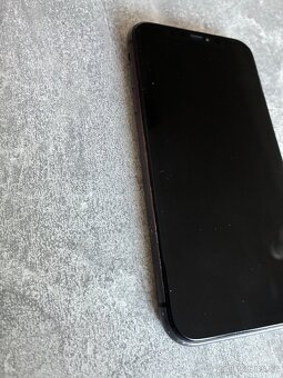 I phone 11 - 2