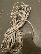 UTP síťový kabel cca 15 m dlouhý - 2