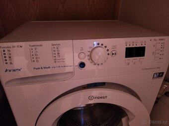 Prodám pračku indesit na 5kg prádla - 2