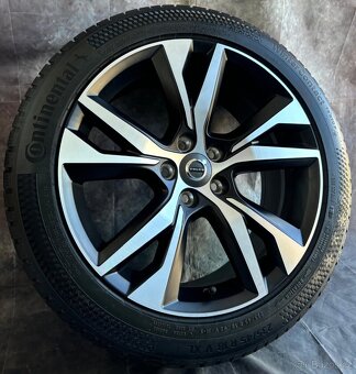 Zimní sada Volvo S60/V60 235/45R18 98V XL 99% - 2