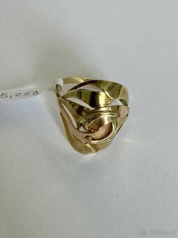 Zlatý dámský prsten 14K (585/1000) - 2