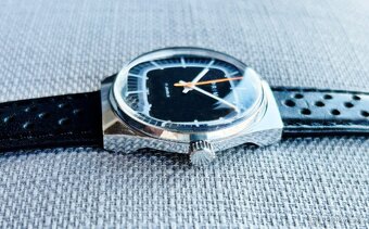 Československé mechanické vintage retro hodinky PRIM Malé Te - 2