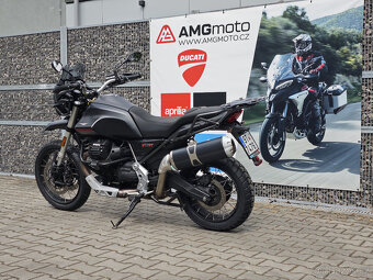 Moto Guzzi V85TT Nero Etna - 2