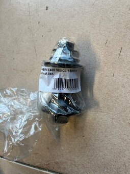 Přední náboj Shimano HB-MT400 - 2