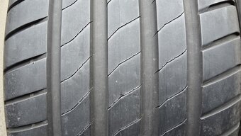Letní pneu 245/35/19 Bridgestone - 2