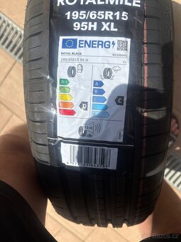 195/65 R15 - 2